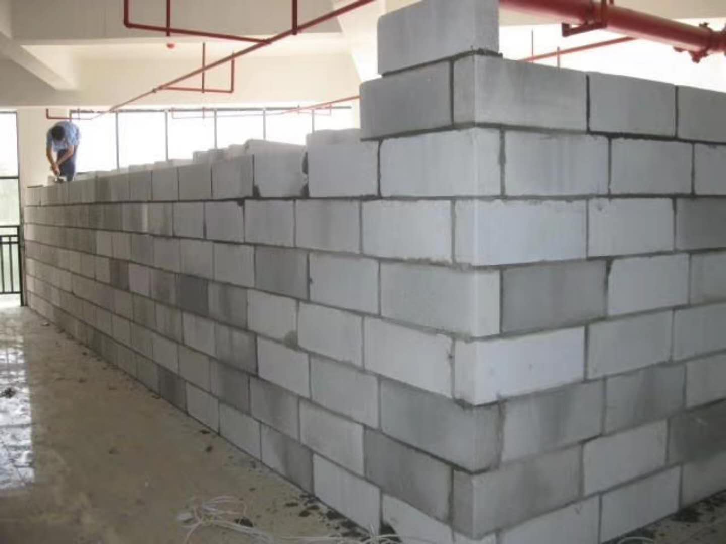 周至蒸压加气混凝土砌块承重墙静力和抗震性能的研究